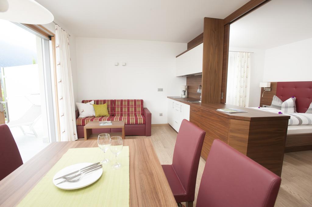 Apartmenthaus Gruberhof Schenna Pokój zdjęcie